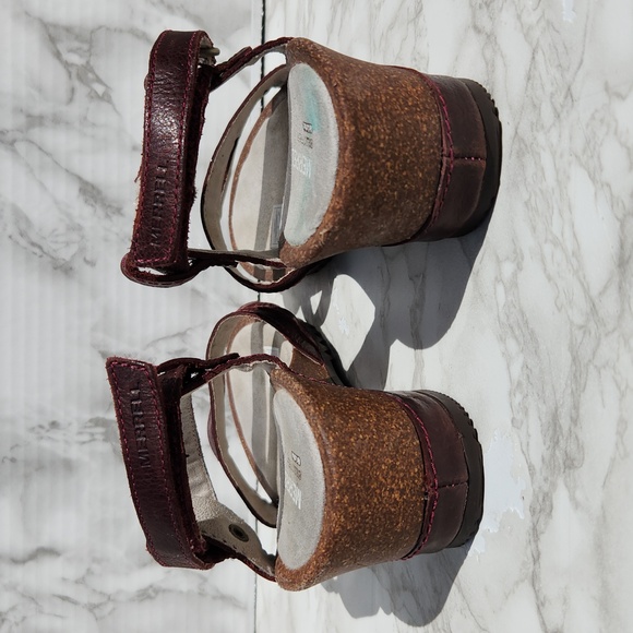 Merrell REVALLI AURA Deep Purple Strappy Wedge Leather Sandal (8) - Picture 7 of 14